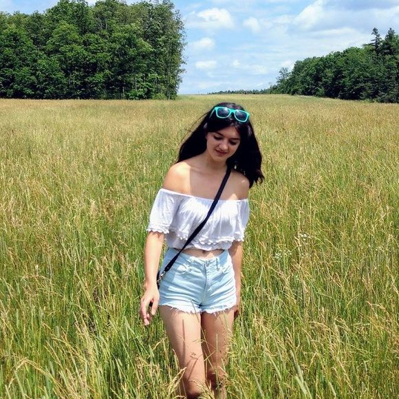 Meet your Posher, Carolina - Picture 1 of 1